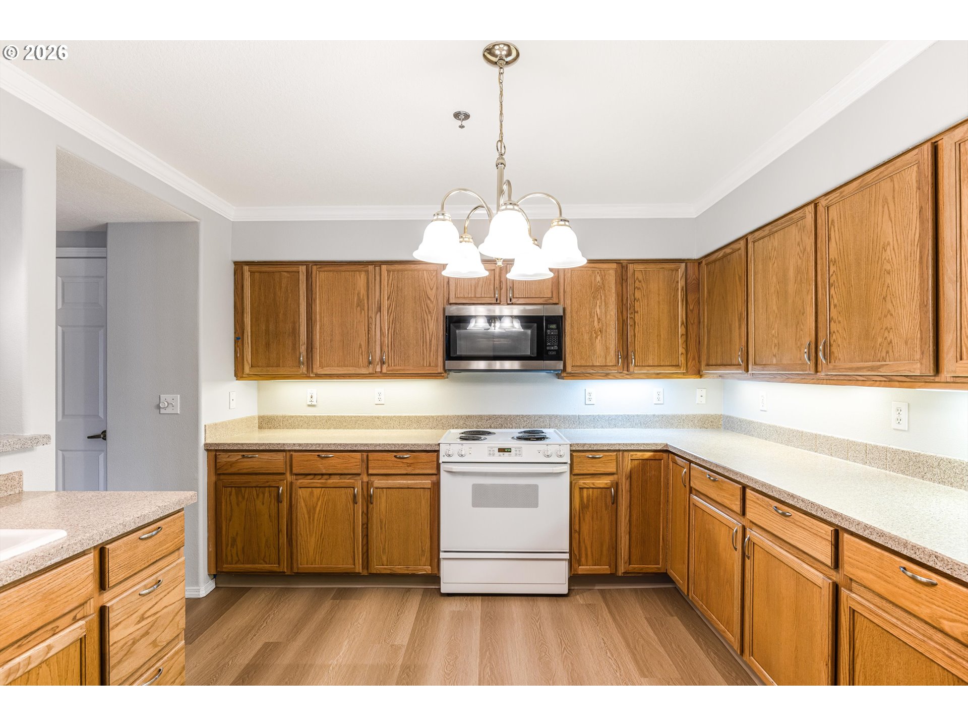 15530 Northeast Knott Street, Unit 35 Portland, OR 97230 - Photo 13 of 39