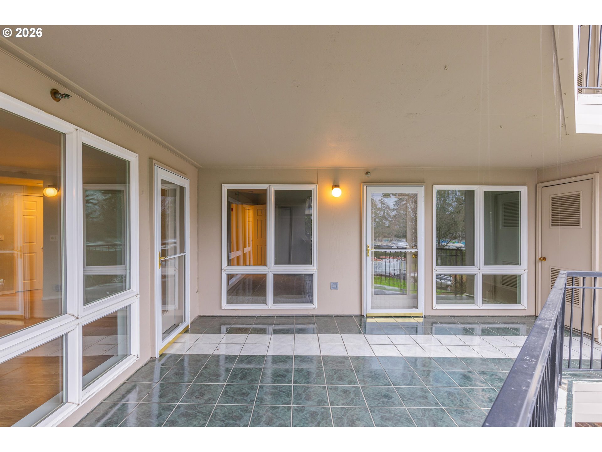 15530 Northeast Knott Street, Unit 35 Portland, OR 97230 - Photo 30 of 39