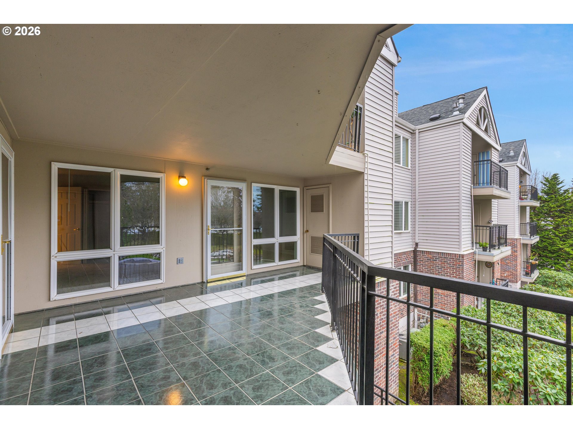 15530 Northeast Knott Street, Unit 35 Portland, OR 97230 - Photo 31 of 39