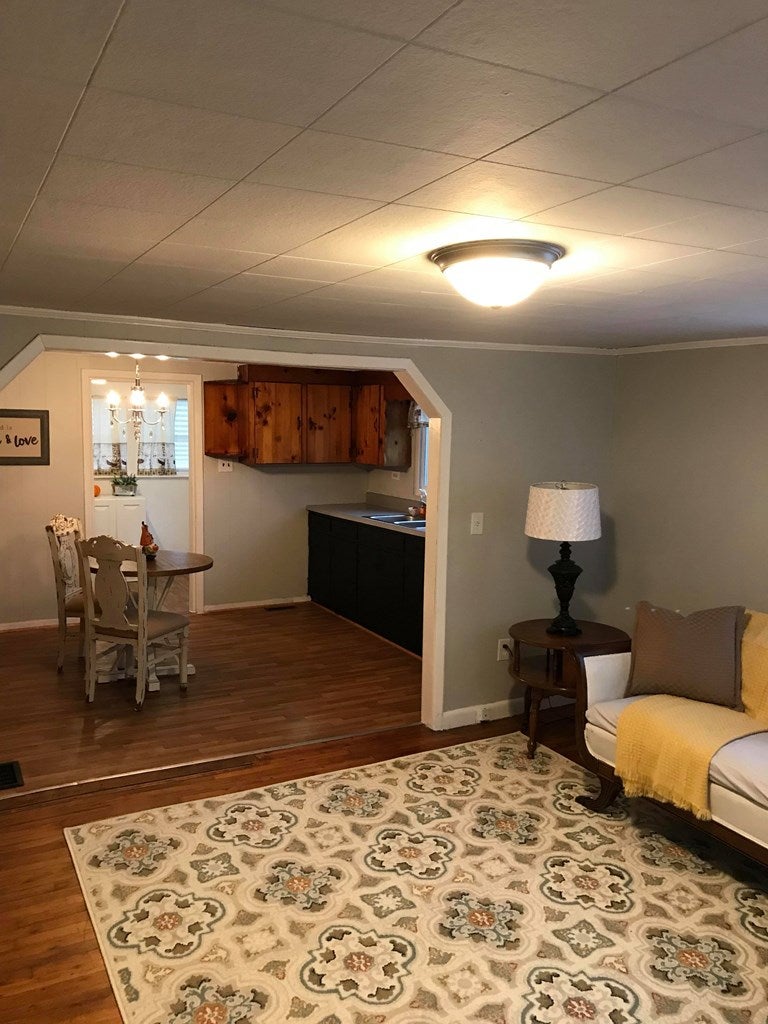 823 Grubmore Road Marion, VA 24354 - Photo 5 of 35 Gallery Image 5
