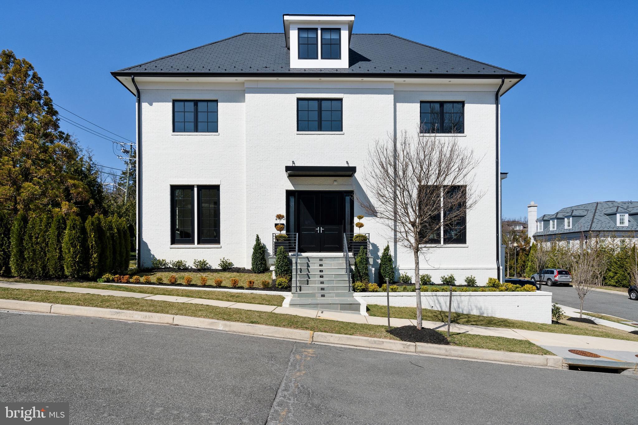 2105 Foxhall Road Northwest Washington, DC 20007 - Photo 1 of 19