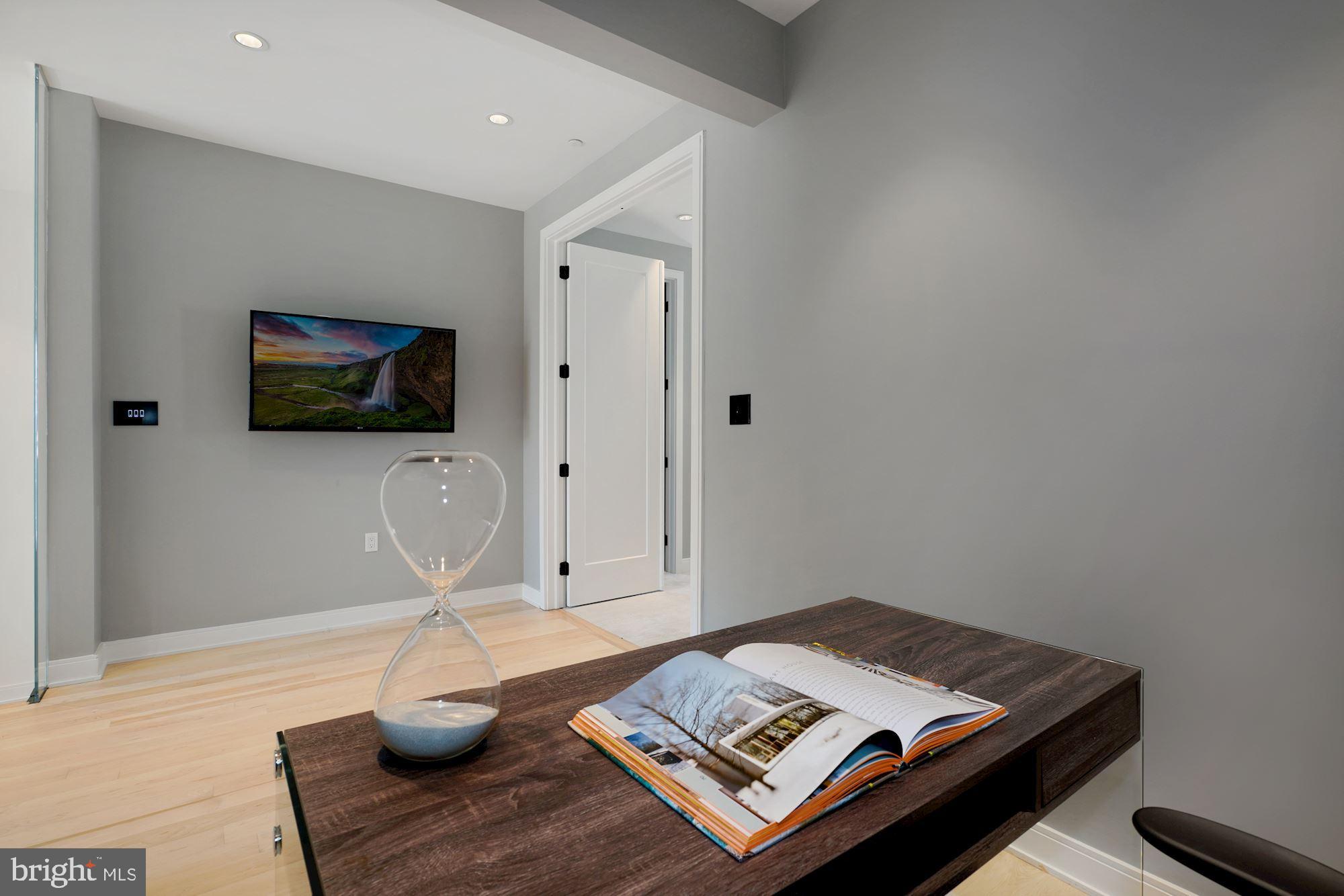 2105 Foxhall Road Northwest Washington, DC 20007 - Photo 12 of 19 2nd Floor