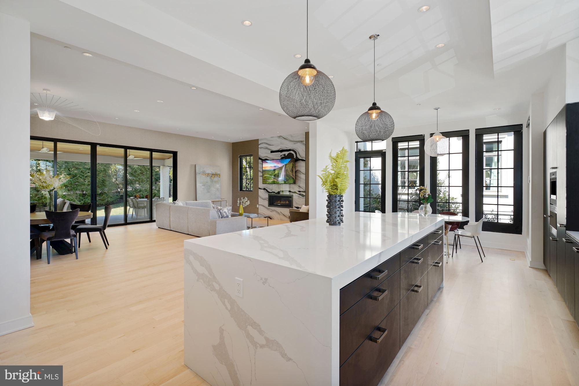 2105 Foxhall Road Northwest Washington, DC 20007 - Photo 5 of 19 Open Kitchen