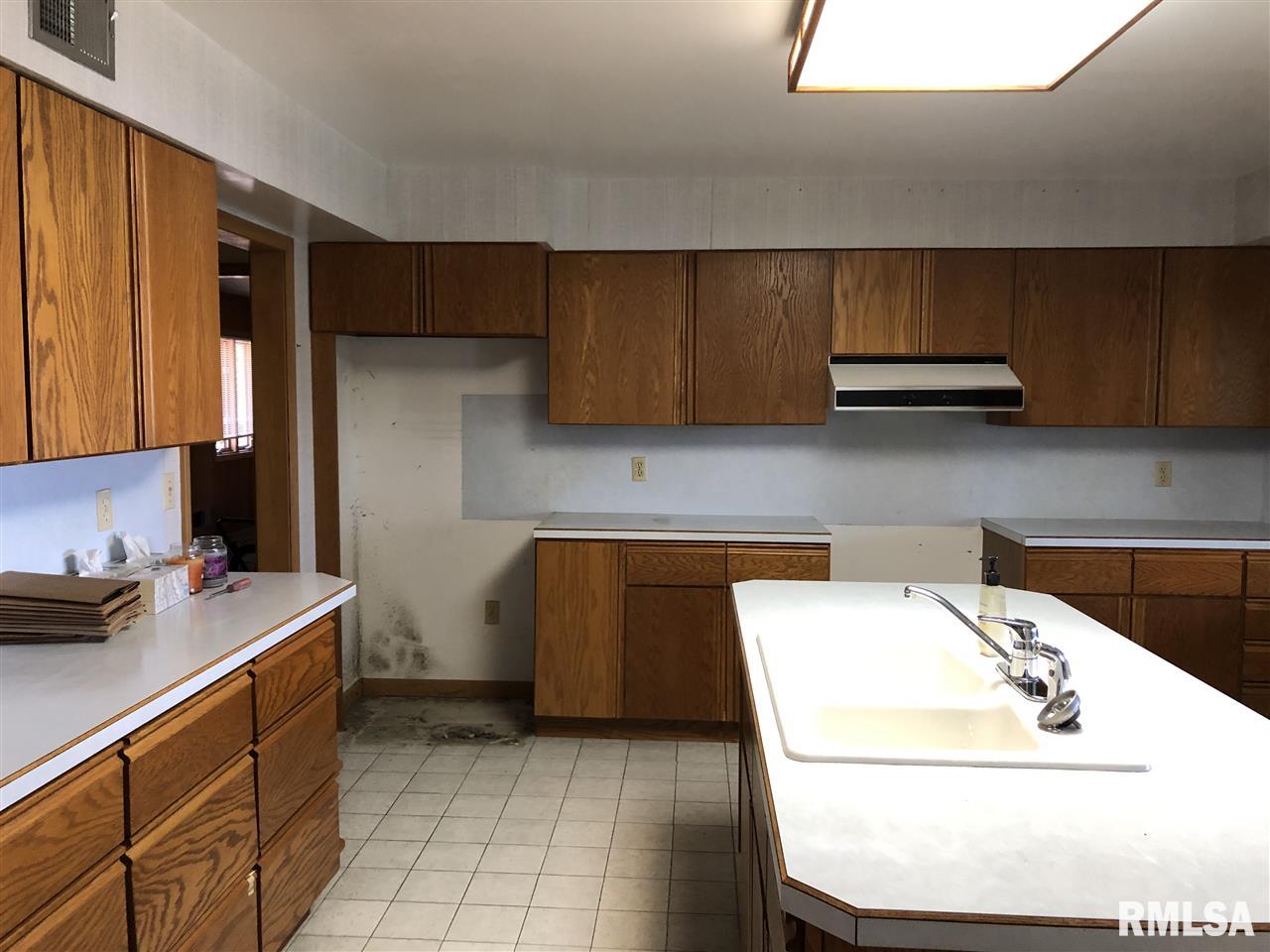99 Linden Lane Springfield, IL 62712 - Photo 17 of 24 Gallery Image 17