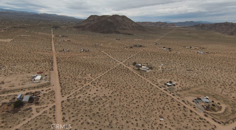 60396 Lorraine Road Landers, CA 92285 - Photo 2 of 15 a view of a dry yard