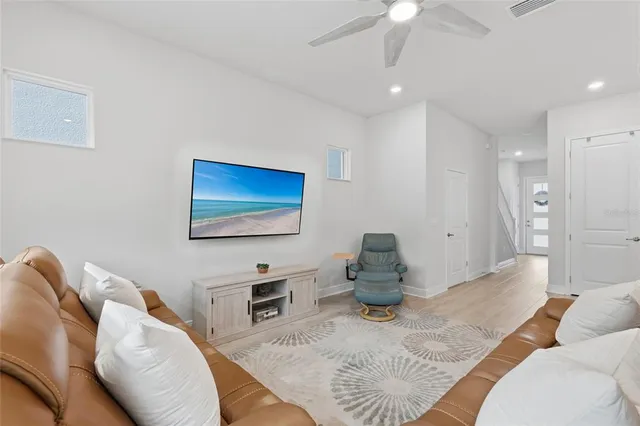 $997,500 | 2245 Muesel Street, Sarasota, FL 34237