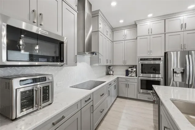 $997,500 | 2245 Muesel Street, Sarasota, FL 34237