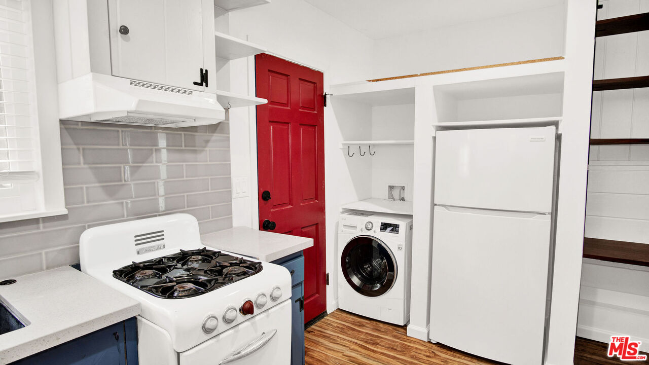 1007 Sunmore Lane, Unit B Altadena, CA 91001 - Photo 7 of 17