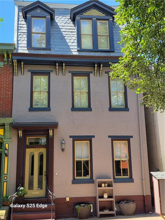 1237 Resaca Place Pittsburgh, PA 15212 - Photo 2 of 35