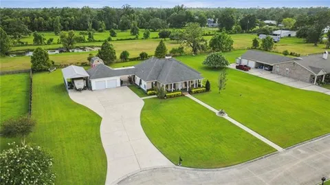 $530,000 | 10141 Chenevert Road, Waggaman, LA 70094