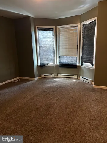 $1,000 | 1035 North 10th Street, Reading, PA 19604