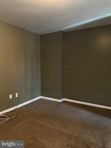 $1,000 | 1035 North 10th Street, Reading, PA 19604