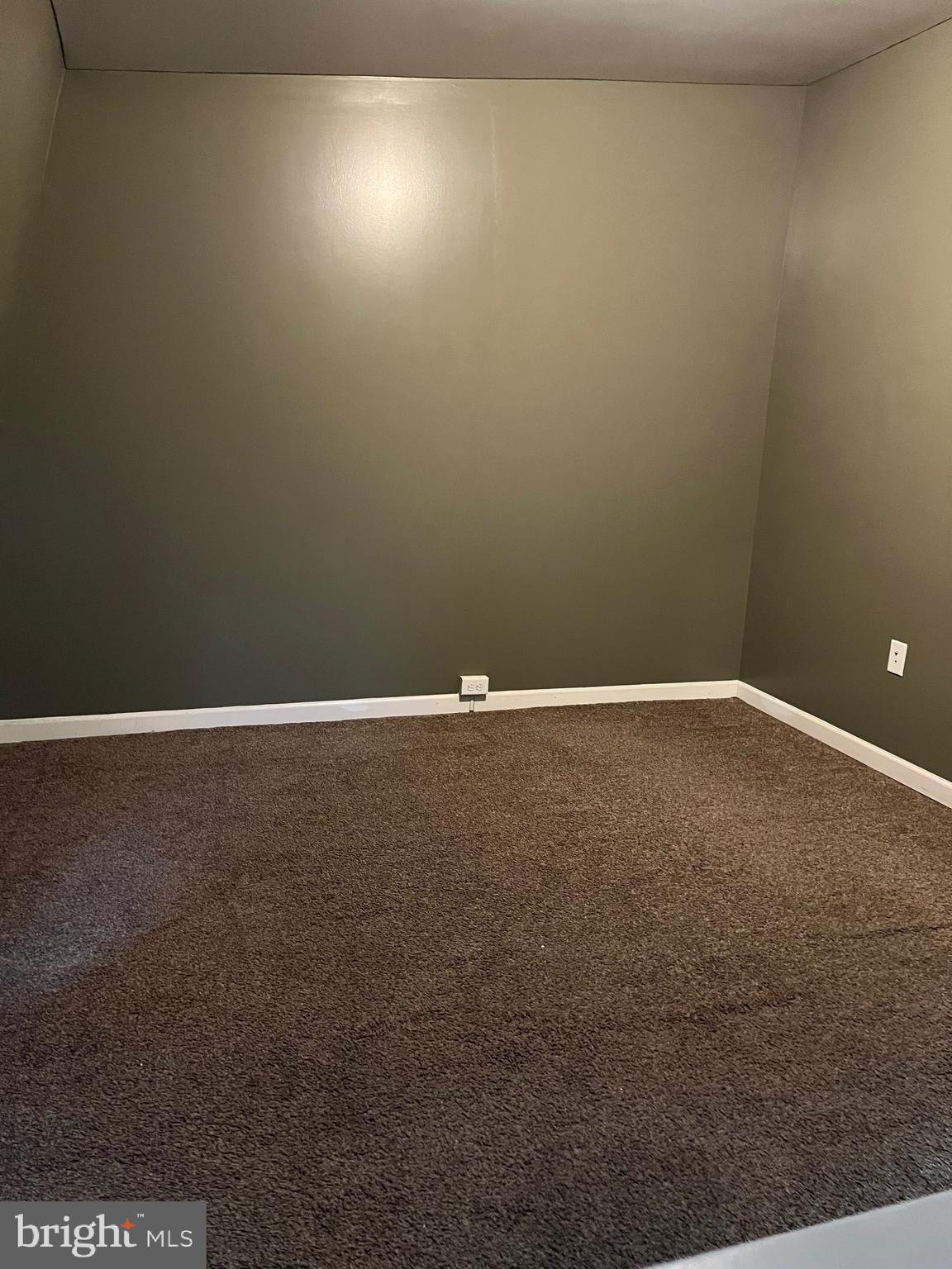 1035 North 10th Street Reading, PA 19604 - Photo 6 of 11 2nd bedroom
