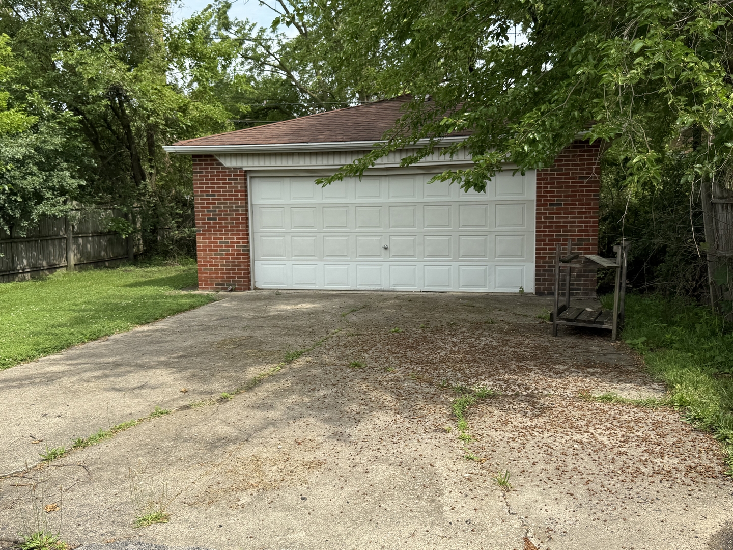 2352 West 157th Place Markham, IL 60426 - Photo 4 of 28 a front view of a house with a yard