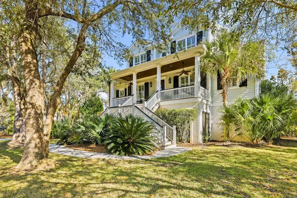 $1,400,000 | 2216 Beckenham Drive, Mount Pleasant, SC 29466