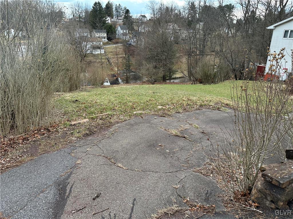 220 Entwistle Street Weatherly, PA 18255 - Photo 2 of 5