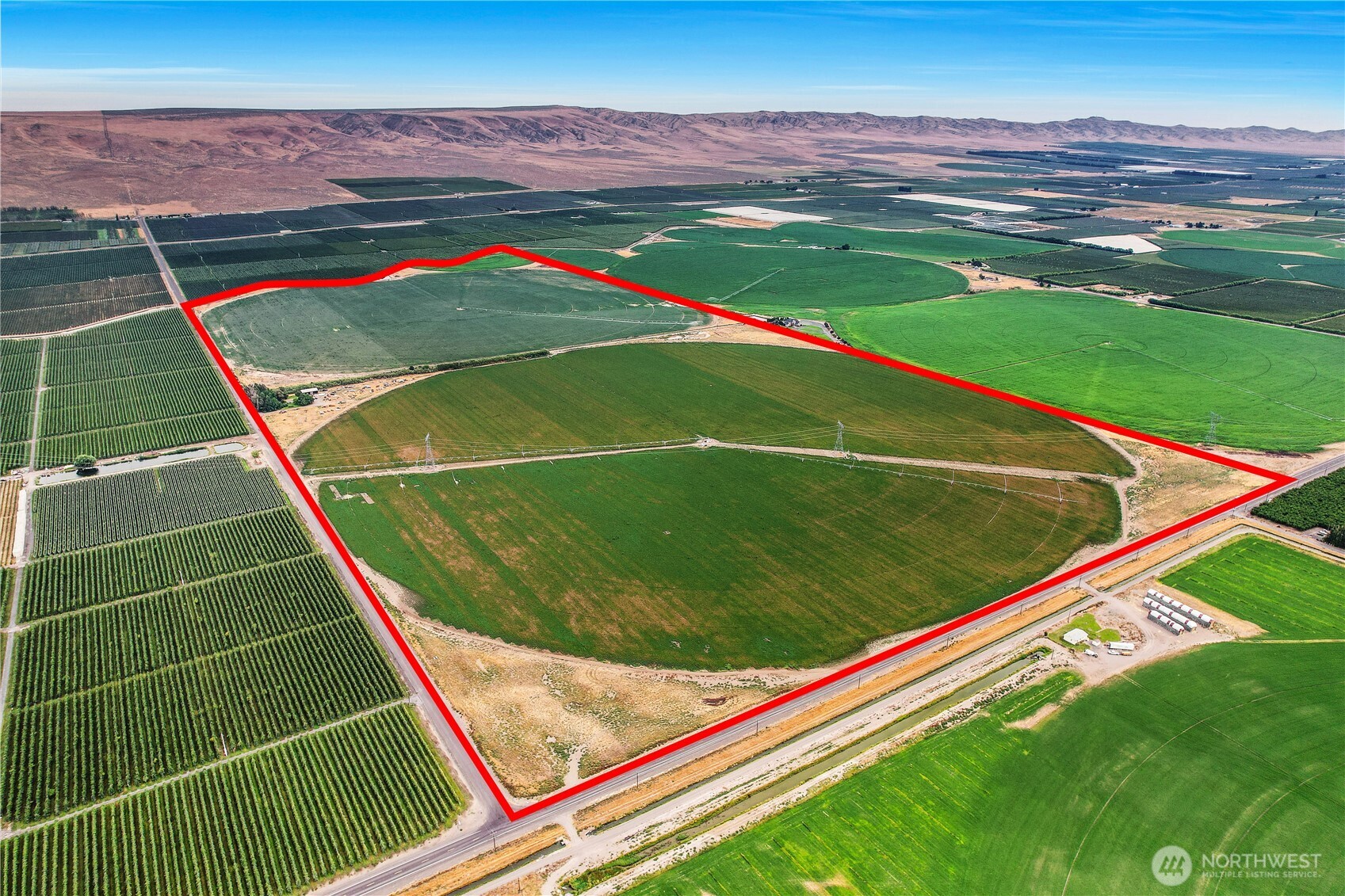 a view of an outdoor space and tennis court