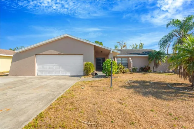 $399,900 | 6507 Manila Palm Way, Apollo Beach, FL 33572