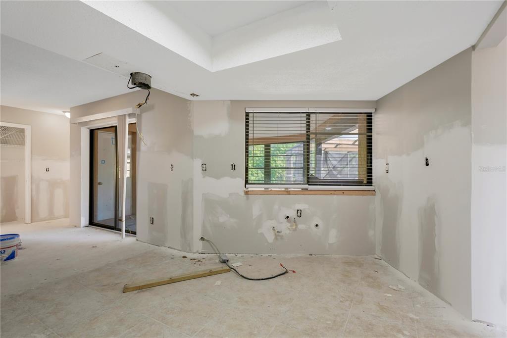6507 Manila Palm Way Apollo Beach, FL 33572 - Photo 16 of 27