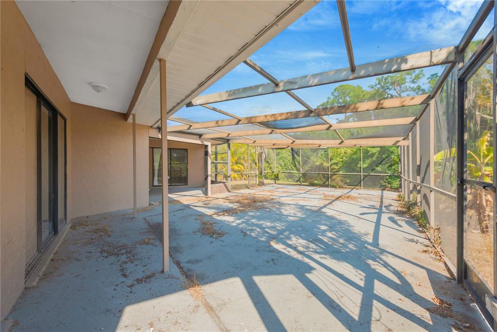 6507 Manila Palm Way Apollo Beach, FL 33572 - Photo 22 of 27