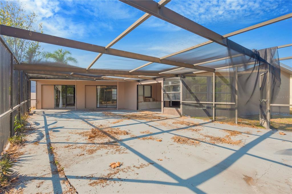 6507 Manila Palm Way Apollo Beach, FL 33572 - Photo 23 of 27