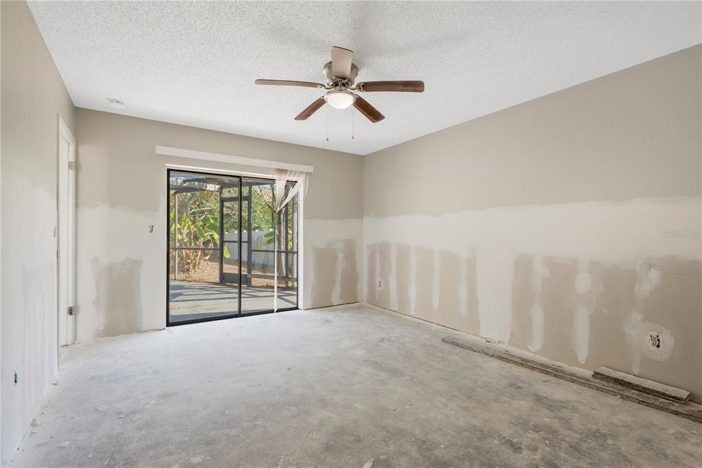 6507 Manila Palm Way Apollo Beach, FL 33572 - Photo 7 of 27