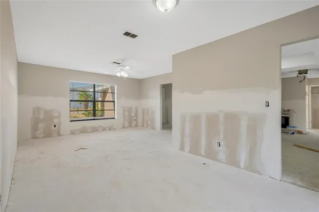 $399,900 | 6507 Manila Palm Way, Apollo Beach, FL 33572