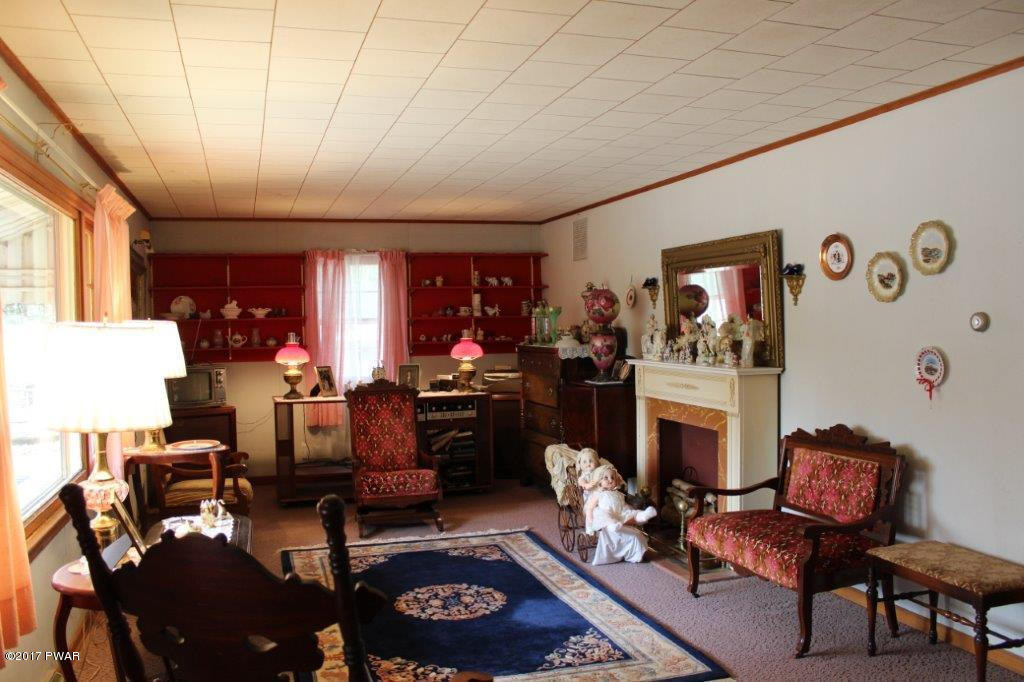 40 Whitney Lake Road Hawley, PA 18428 - Photo 3 of 30