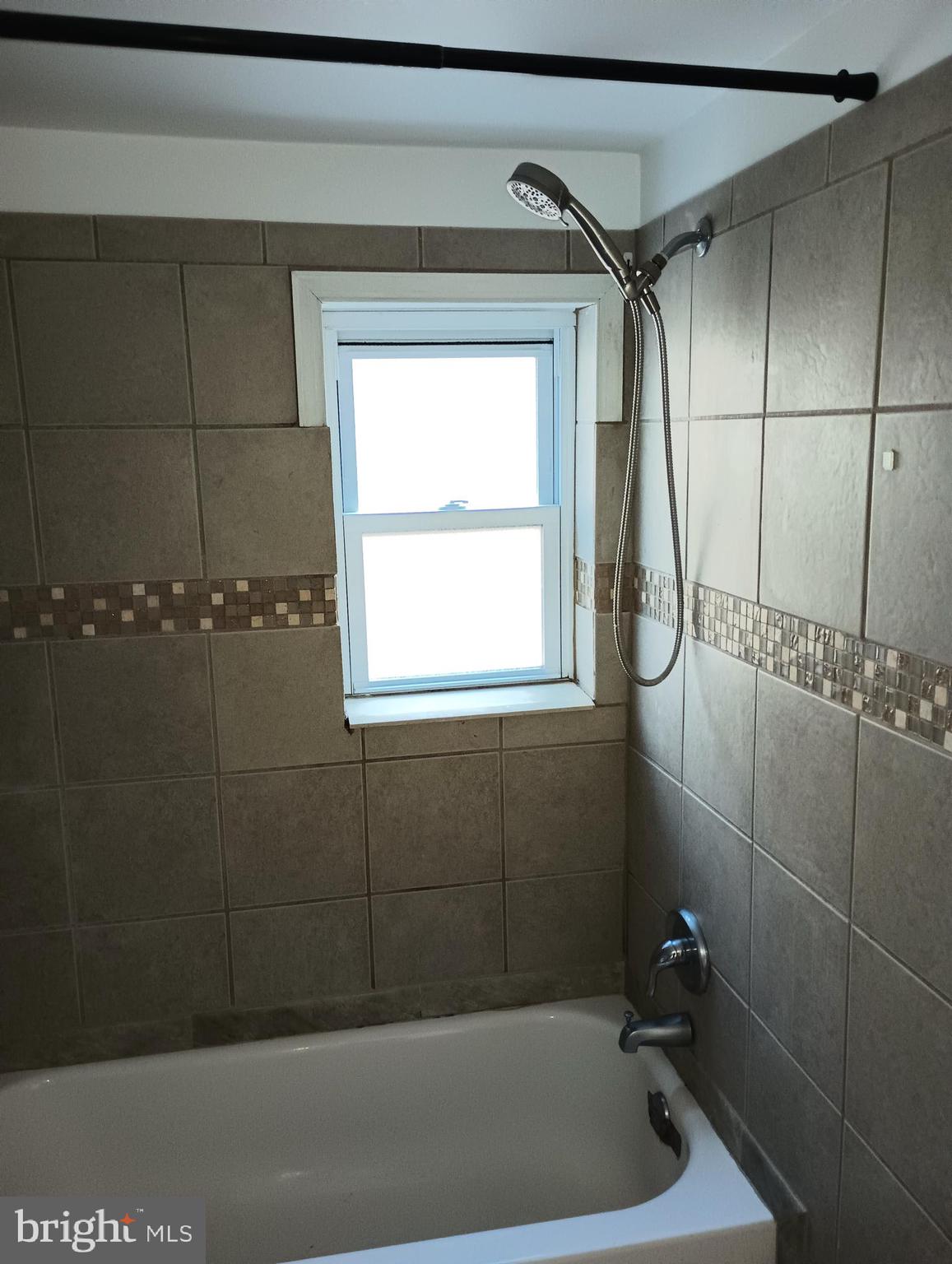 934 New Market Street, Unit 2R Philadelphia, PA 19123 - Photo 15 of 37