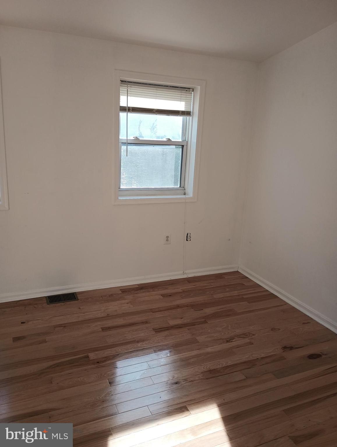 934 New Market Street, Unit 2R Philadelphia, PA 19123 - Photo 32 of 37