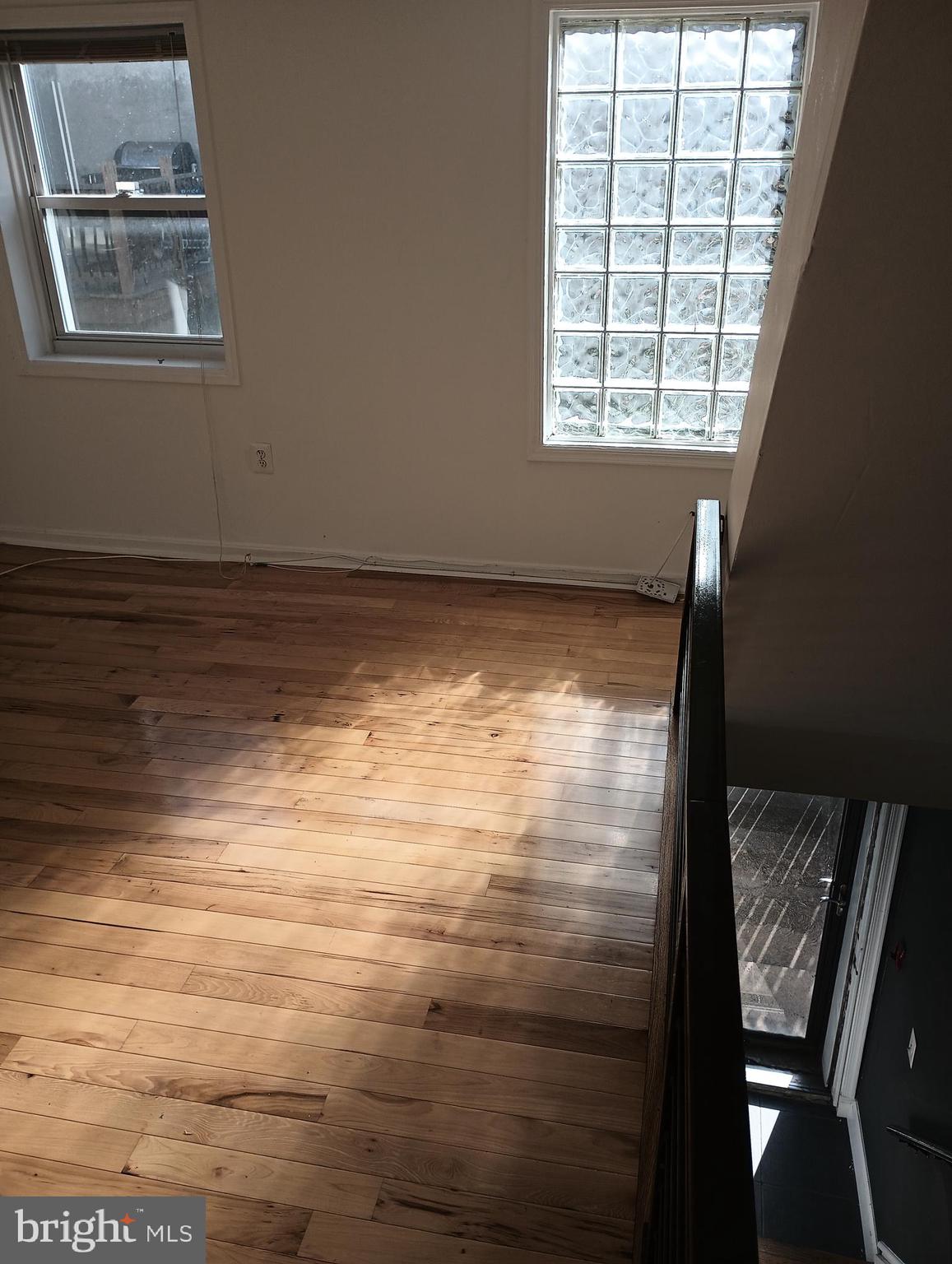 934 New Market Street, Unit 2R Philadelphia, PA 19123 - Photo 4 of 37