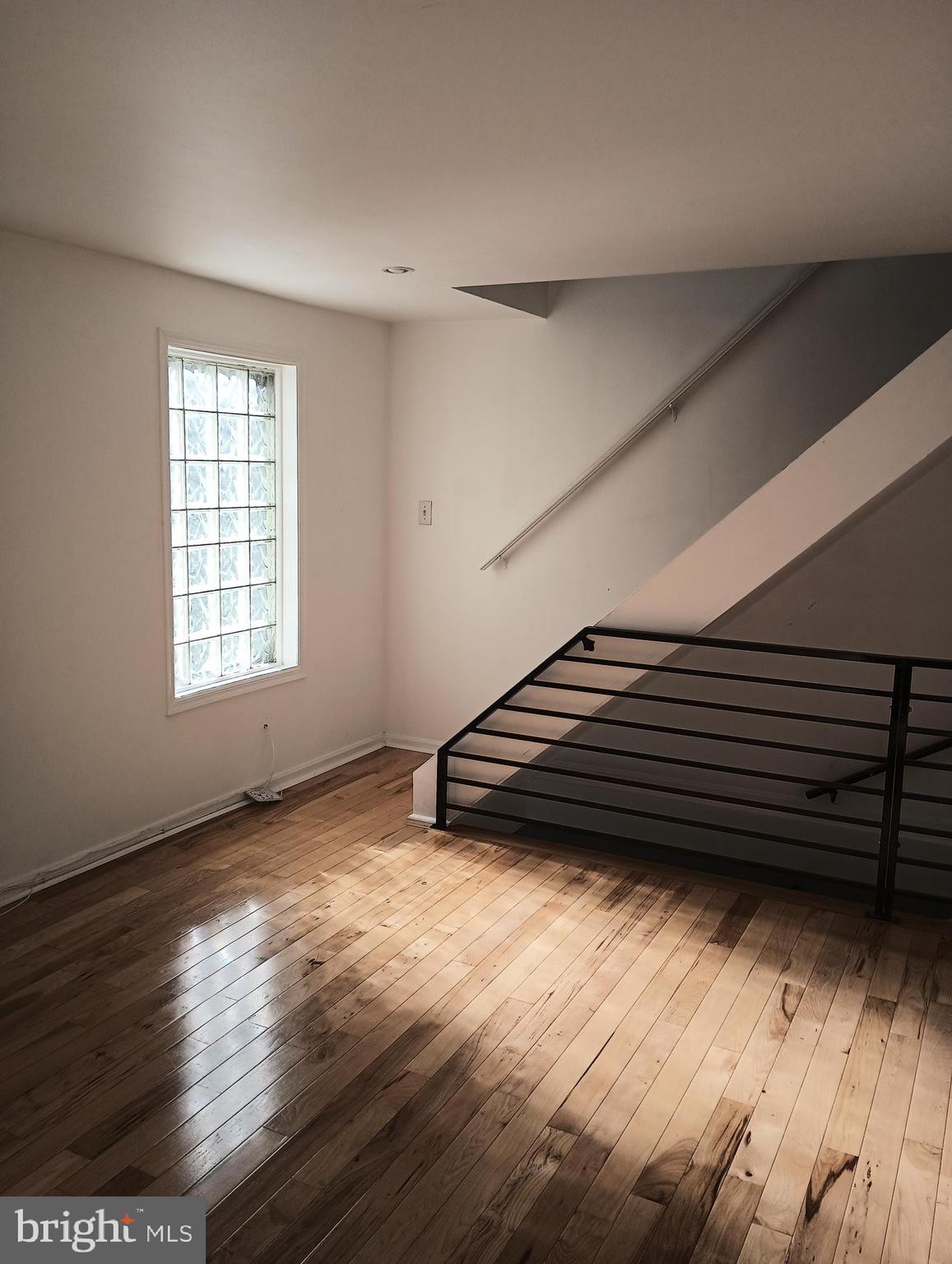 934 New Market Street, Unit 2R Philadelphia, PA 19123 - Photo 5 of 37