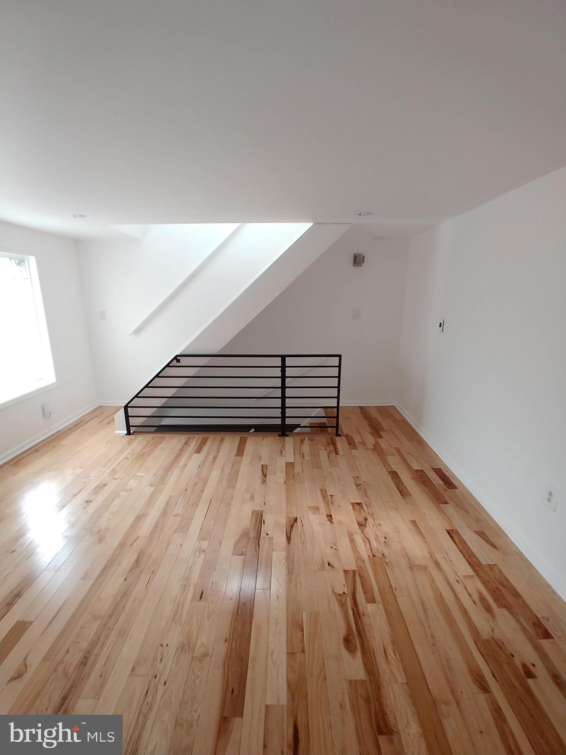 934 New Market Street, Unit 2R Philadelphia, PA 19123 - Photo 6 of 37