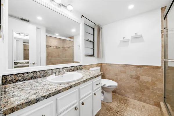 $230,000 | 5510 Lakeside Drive, Unit 106, Margate, FL 33063