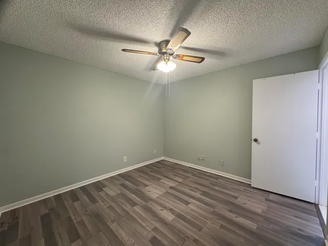 $1,950 | 7281 Amberly Lane, Unit 206, Delray Beach, FL 33446