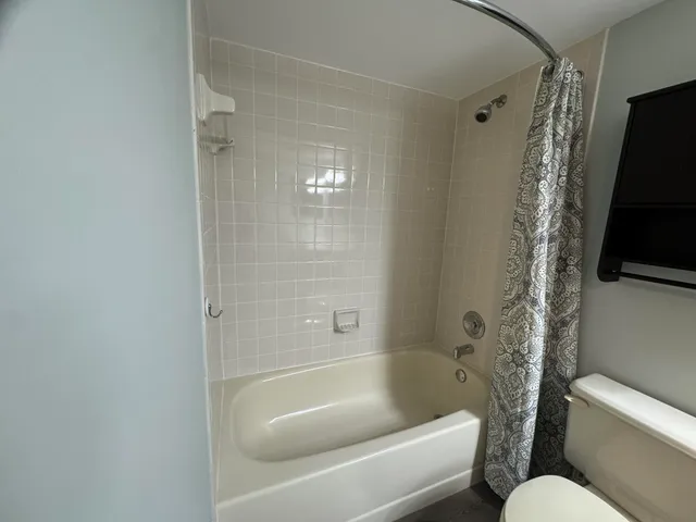 $1,950 | 7281 Amberly Lane, Unit 206, Delray Beach, FL 33446