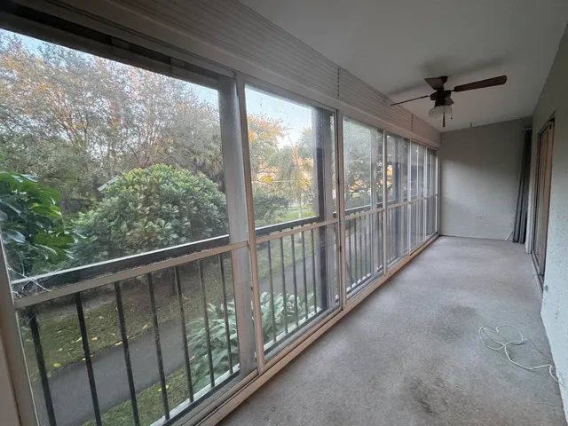 $1,950 | 7281 Amberly Lane, Unit 206, Delray Beach, FL 33446