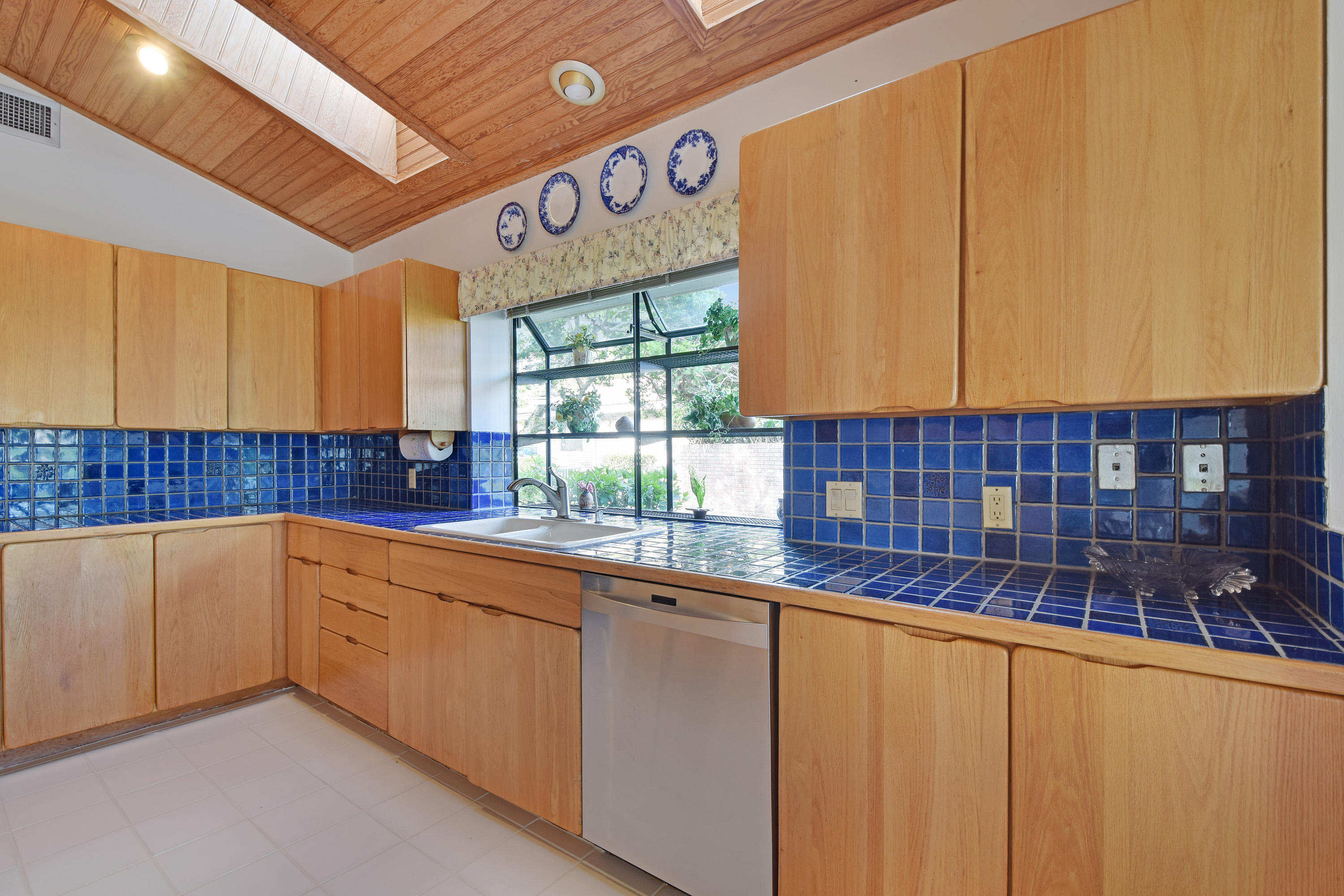 4006 Northwest 24th Terrace Boca Raton, FL 33431 - Photo 25 of 62 4006 kitchen 3