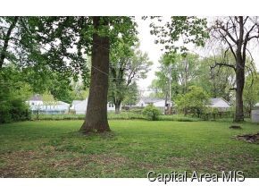 2013 East Buchanan Street Springfield, IL 62703 - Photo 3 of 14