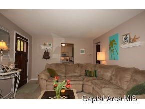 2013 East Buchanan Street Springfield, IL 62703 - Photo 4 of 14
