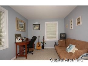 2013 East Buchanan Street Springfield, IL 62703 - Photo 9 of 14