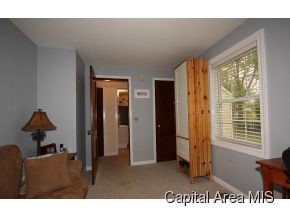 2013 East Buchanan Street Springfield, IL 62703 - Photo 10 of 14
