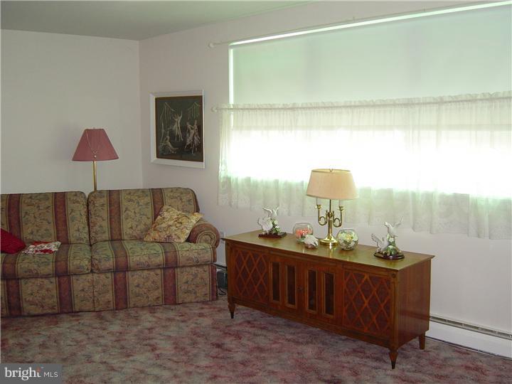 1817 Tomlinson Road Philadelphia, PA 19116 - Photo 3 of 24 Gallery Image 3