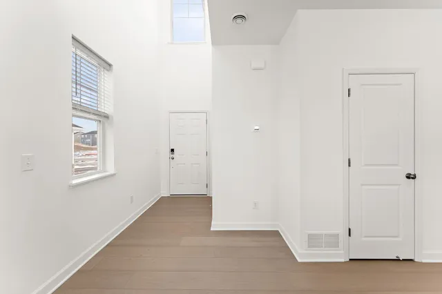 $2,450 | 2239 Tyrone Drive South, Shakopee, MN 55379