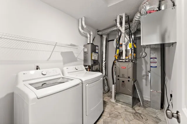 $2,450 | 2239 Tyrone Drive South, Shakopee, MN 55379