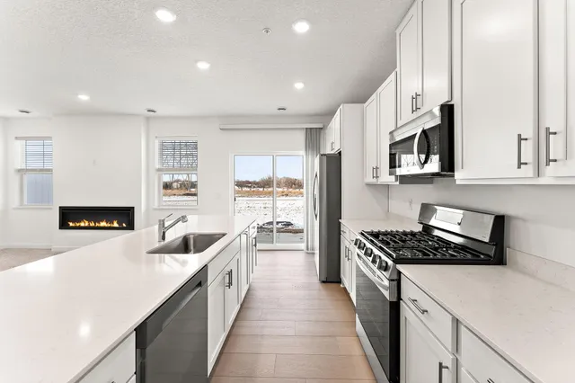 $2,450 | 2239 Tyrone Drive South, Shakopee, MN 55379