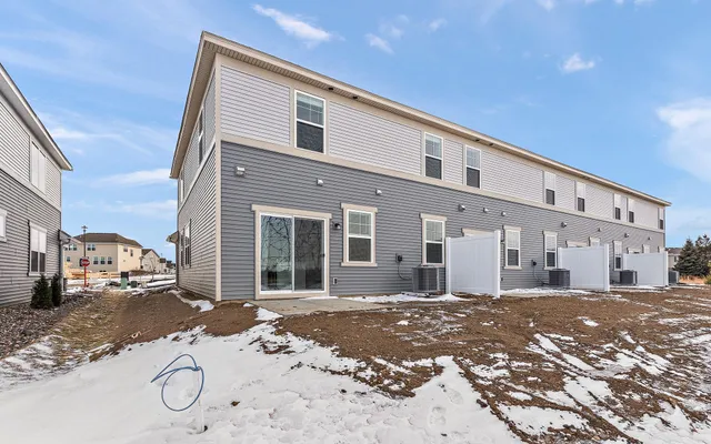 $2,450 | 2239 Tyrone Drive South, Shakopee, MN 55379