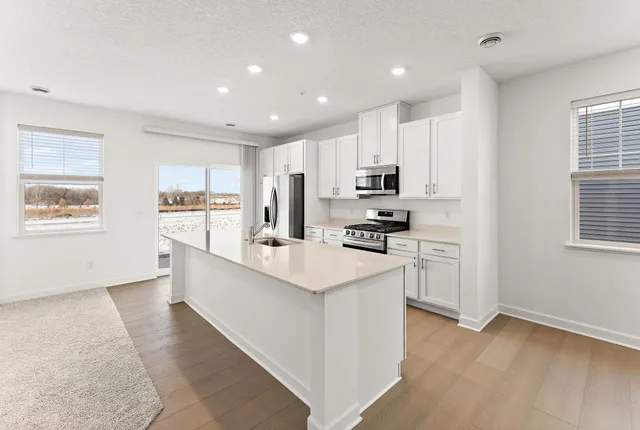 $2,450 | 2239 Tyrone Drive South, Shakopee, MN 55379