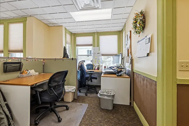 $299,000 | 16 East Chestnut Street, Augusta, ME 04330