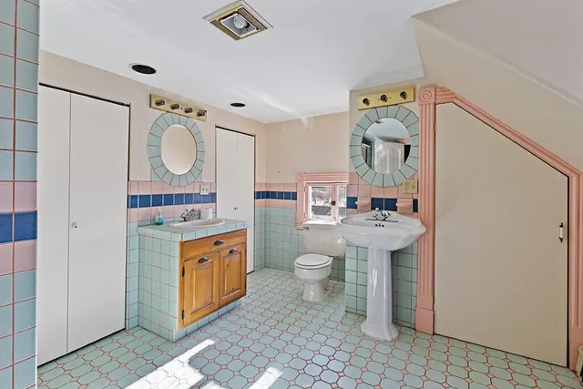 $299,000 | 16 East Chestnut Street, Augusta, ME 04330